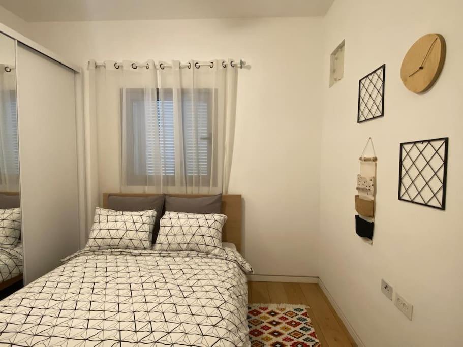 Laura Compound- Authentic 1 Bedroom Charming & Specious Tel Awiw Zewnętrze zdjęcie