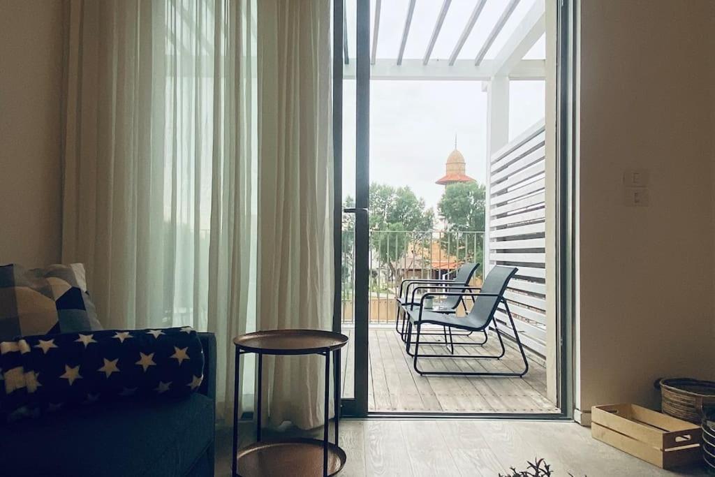 Laura Compound- Authentic 1 Bedroom Charming & Specious Tel Awiw Zewnętrze zdjęcie